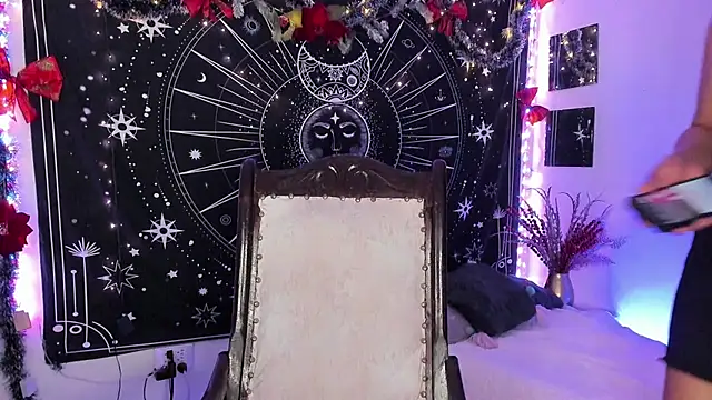 Eva Lee  online show from 12-05-25, 09:40