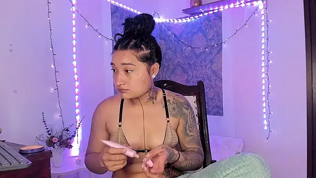 Eva Lee  online show from 02-27-26, 09:20