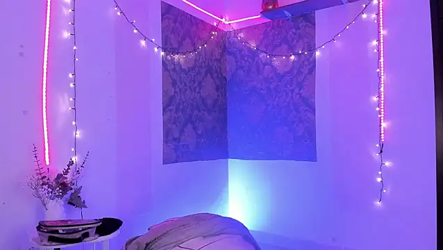 Eva Lee  online show from 06-17-26, 10:39