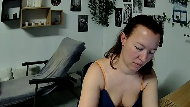 AnyaKreyxh online show from 02-10-25, 06:13