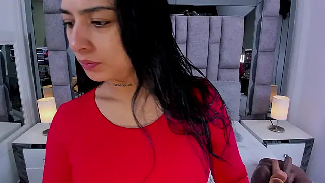 EMMAHILL1 online show from 05-11-26, 11:05