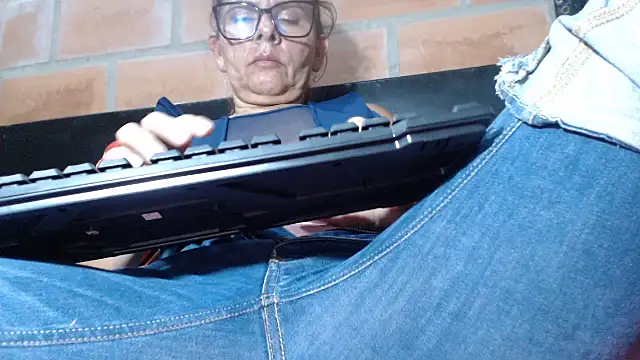 DevoraAmateur online show from 03-11-26, 01:00