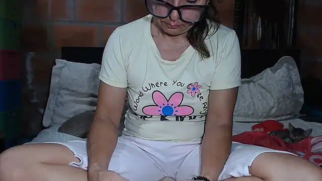 DevoraAmateur online show from 06-10-26, 12:37