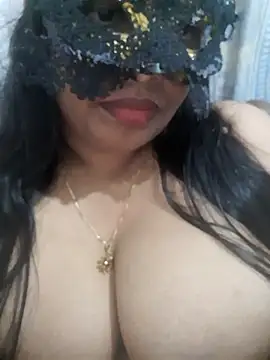 Snapshot of chubby_wife chatting on 05-03-26, 04:57 chubby wife online show from 05-03-26, 04:57