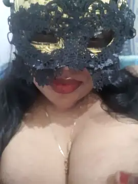 Snapshot of chubby_wife chatting on 06-12-26, 06:18 chubby wife online show from 06-12-26, 06:18