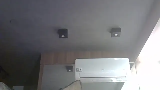 Skinny-Kitten online show from 12-21-25, 12:12