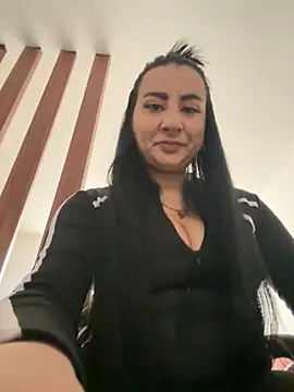 Abril Luv online show from 11-19-25, 01:22