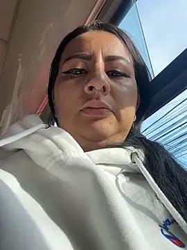 Abril Luv online show from 04-23-26, 12:29