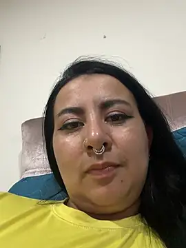 Abril Luv online show from 06-10-26, 01:50