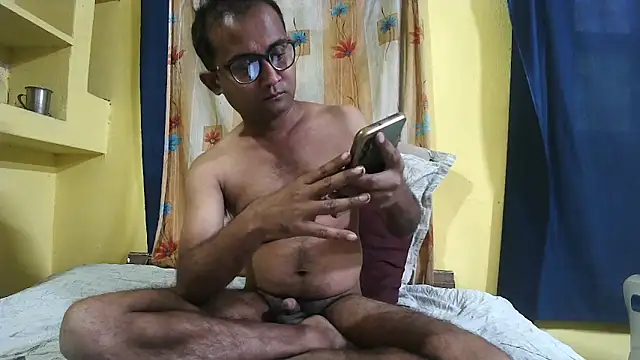 Cute boy2000 online show from 12-20-24, 10:38