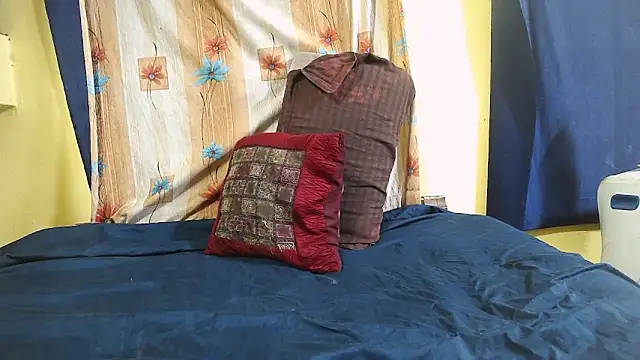 Cute boy2000 online show from 02-03-25, 12:36