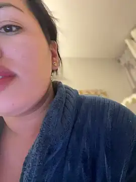 Snapshot of andra_rose chatting on 01-16-25, 06:03 andra rose online show from 01-16-25, 06:03