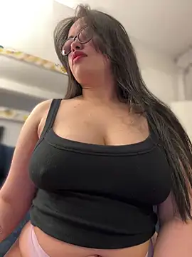 Snapshot of andra_rose chatting on 03-07-25, 11:49 andra rose online show from 03-07-25, 11:49