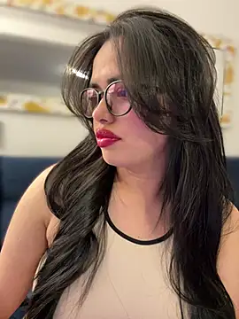 Snapshot of andra_rose chatting on 03-09-25, 12:10 andra rose online show from 03-09-25, 12:10