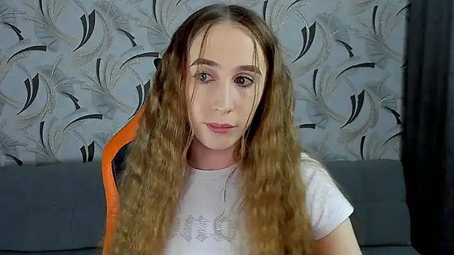 Snapshot of _mira_cle_ chatting on 12-10-24, 11:08 mira cle online show from 12-10-24, 11:08