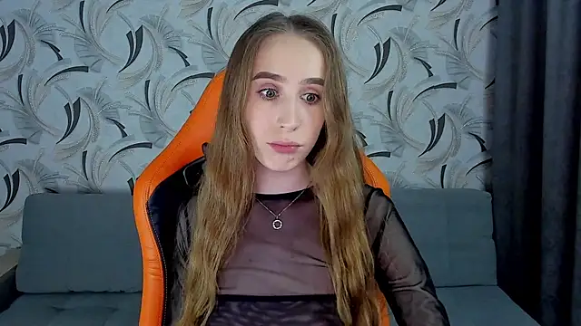 Snapshot of _mira_cle_ chatting on 02-05-25, 11:06 mira cle online show from 02-05-25, 11:06