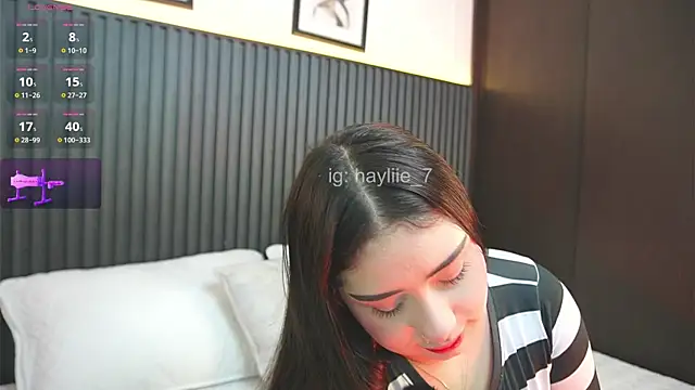 haylie  online show from 04-24-26, 04:59