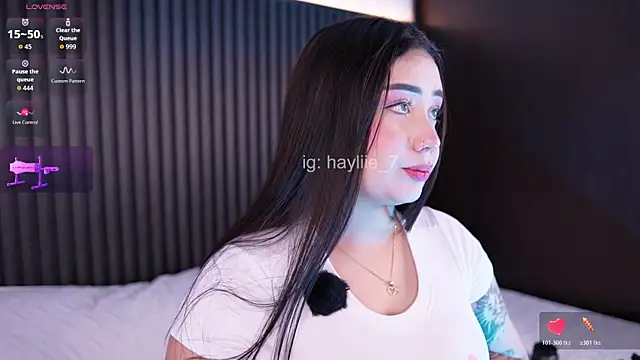 haylie  online show from 06-23-26, 05:16