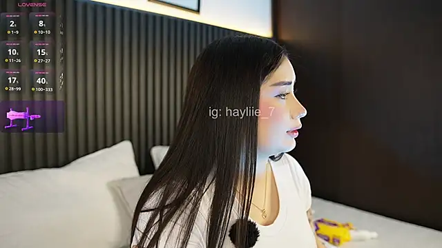 haylie  online show from 07-10-26, 05:12