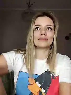 KrissSexi online show from 03-07-25, 05:29