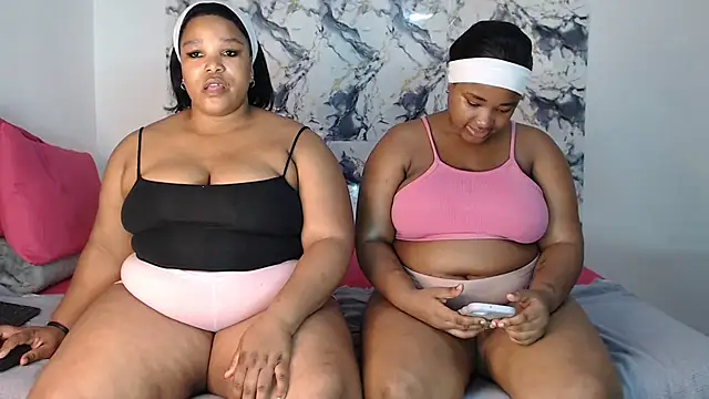 SexyAmeena2002 online show from 04-18-26, 07:58