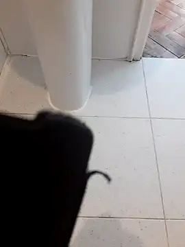 Snapshot of ManBlackhot chatting on 12-31-24, 02:03 ManBlackhot online show from 12-31-24, 02:03