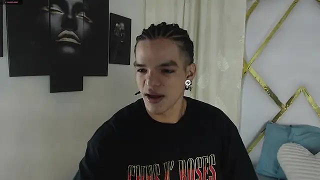 Snapshot of AlbertBernal69 chatting on 01-31-25, 01:54 AlbertBernal69 online show from 01-31-25, 01:54