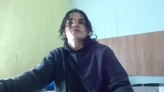 Snapshot of AlbertBernal69 chatting on 10-07-25, 03:14 AlbertBernal69 online show from 10-07-25, 03:14