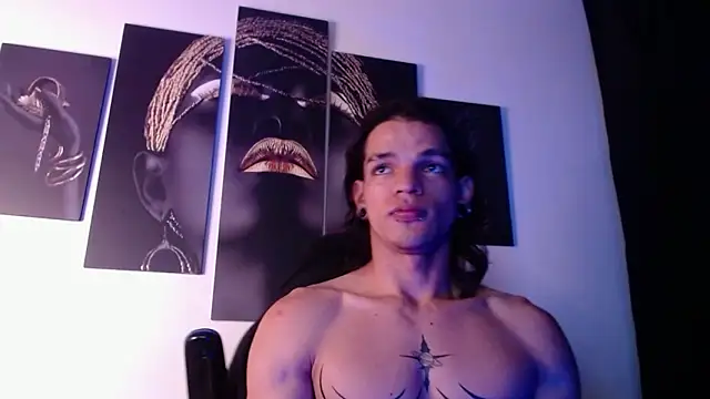 Snapshot of AlbertBernal69 chatting on 10-30-25, 01:23 AlbertBernal69 online show from 10-30-25, 01:23