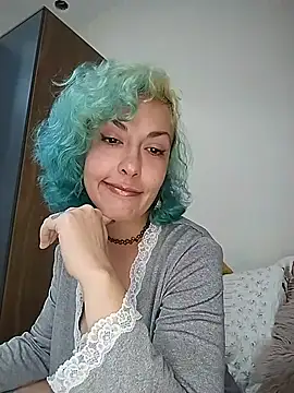 Snapshot of MariLouM chatting on 05-14-26, 06:26 MariLouM online show from 05-14-26, 06:26