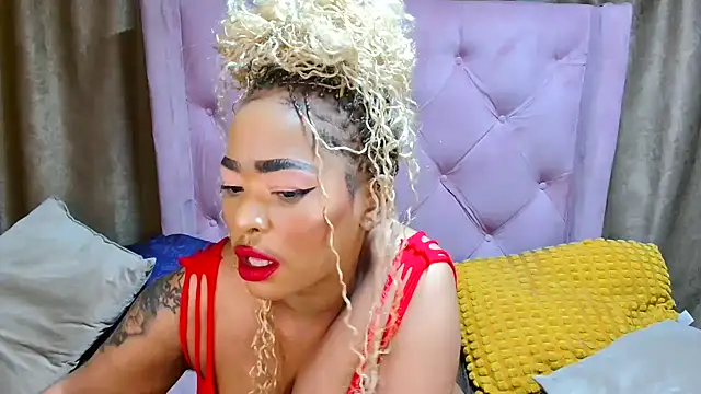 Snapshot of AFRICANGODDESSXXX chatting on 10-03-25, 11:46 AFRICANGODDESSXXX online show from 10-03-25, 11:46