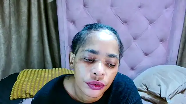 AFRICANGODDESSXXX online show from 05-07-26, 09:31