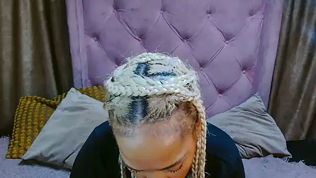 AFRICANGODDESSXXX online show from 06-18-26, 09:41