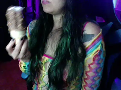 Snapshot of AngelaQueen_ chatting on 02-08-25, 05:29 AngelaQueen online show from 02-08-25, 05:29