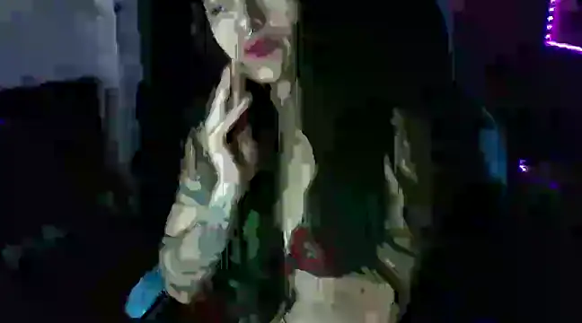 Snapshot of AngelaQueen_ chatting on 03-18-25, 05:53 AngelaQueen online show from 03-18-25, 05:53