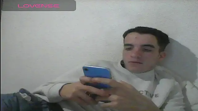 Tombgy07 online show from 02-05-25, 08:57