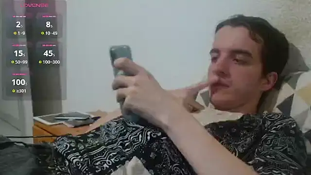 Tombgy07 online show from 06-09-26, 07:47
