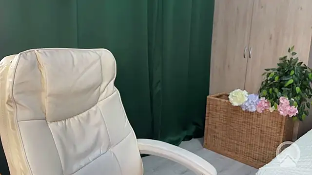 Snapshot of anita_blairr chatting on 07-06-26, 01:57 anita blairr online show from 07-06-26, 01:57