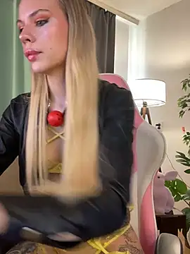 KittyKatyDream online show from 04-07-26, 04:07