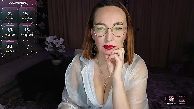 Snapshot of LybovNTV chatting on 02-27-25, 04:32 LybovNTV online show from 02-27-25, 04:32