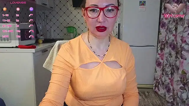 Snapshot of LybovNTV chatting on 04-26-26, 11:35 LybovNTV online show from 04-26-26, 11:35