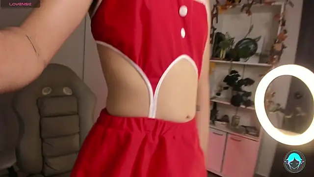 sofi elfqueen online show from 12-30-24, 12:00