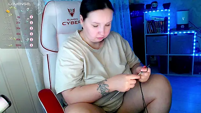 RaideneiX online show from 10-30-25, 02:24