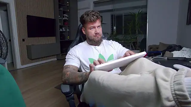 UbbeViking online show from 02-03-25, 06:39