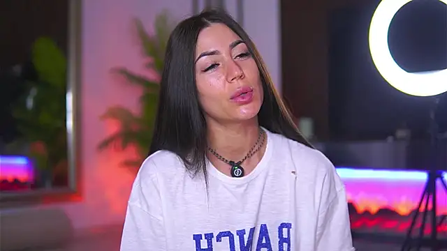 Abbela White online show from 04-14-26, 05:57