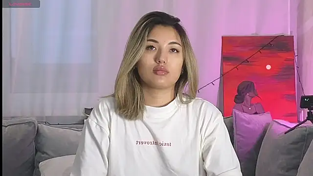 Snapshot of lily__foster chatting on 01-04-25, 05:27 lily foster online show from 01-04-25, 05:27