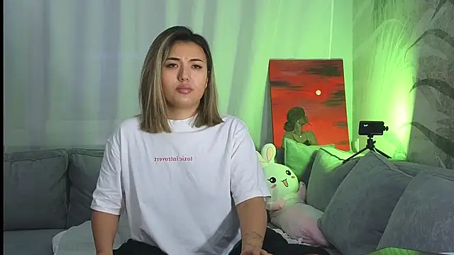 Snapshot of lily__foster chatting on 01-19-25, 05:05 lily foster online show from 01-19-25, 05:05