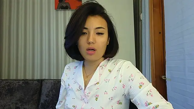 Snapshot of lily__foster chatting on 09-29-25, 11:48 lily foster online show from 09-29-25, 11:48