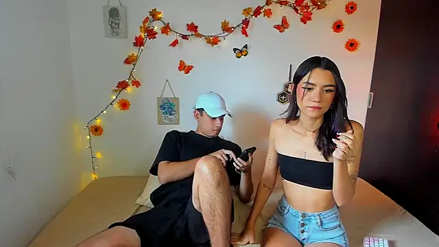 Snapshot of charlottte_queen chatting on 09-13-25, 08:08 charlottte queen online show from 09-13-25, 08:08