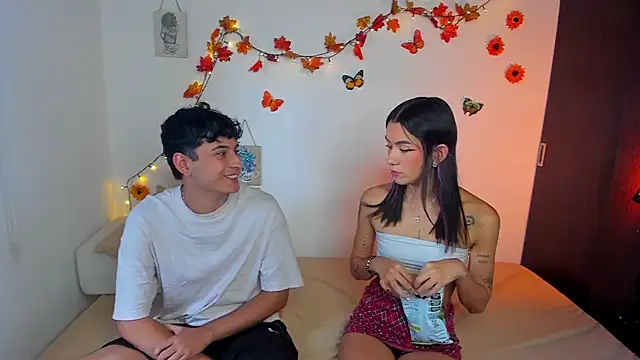 Snapshot of charlottte_queen chatting on 09-15-25, 08:31 charlottte queen online show from 09-15-25, 08:31